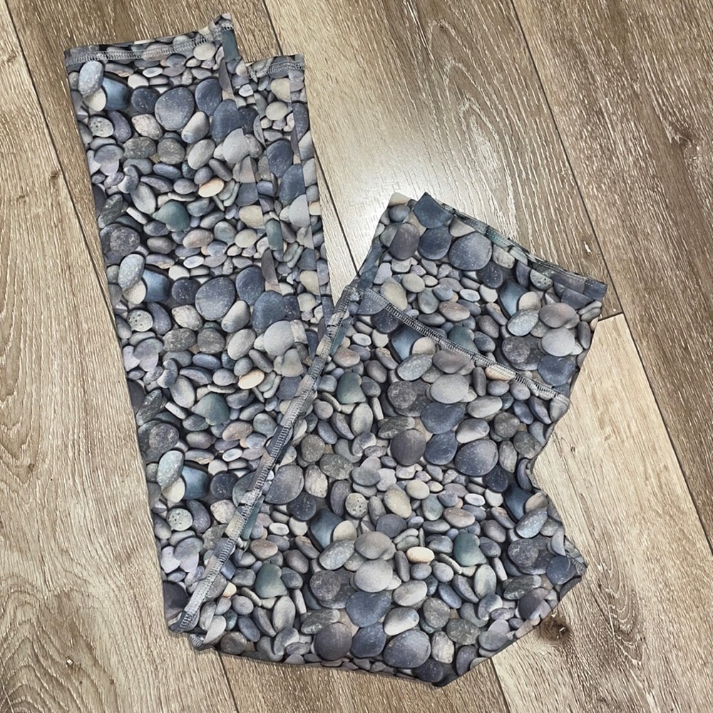 The Odell’s stone water legging midrise grey cropped medium